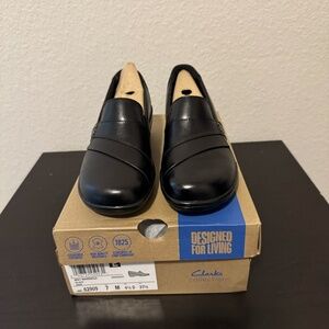 Clarks Women's May Marigold Flats Size 7 Black